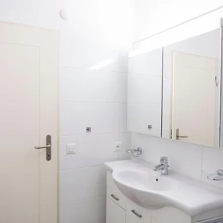 Residenza Robinia - Objekt 6500 * לוקרנו